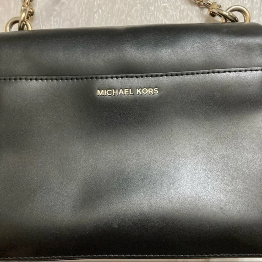 Michael kors black leather shoulder bag “cool”